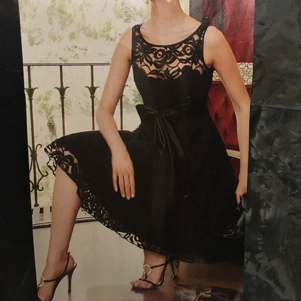 Adrianna Papell Black Lace Dress